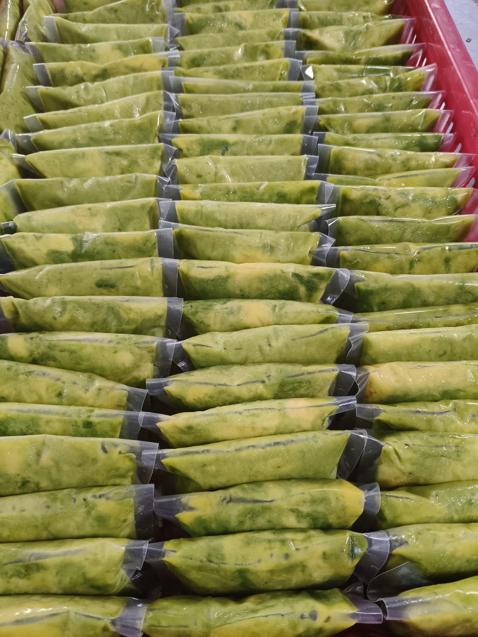 Bơ đông lạnh bịch 100g